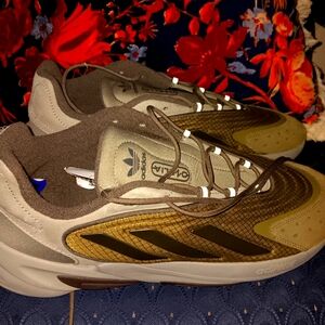 [SOLD]adidas Originals Ozelia